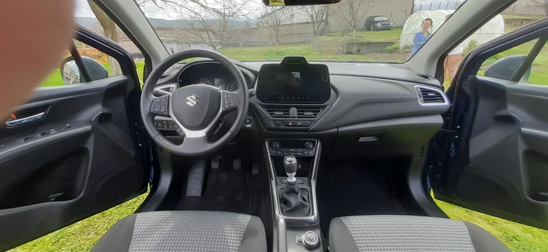 Suzuki SX4 S-Cross бензин/електричество, снимка 10 - Автомобили и джипове - 52066848