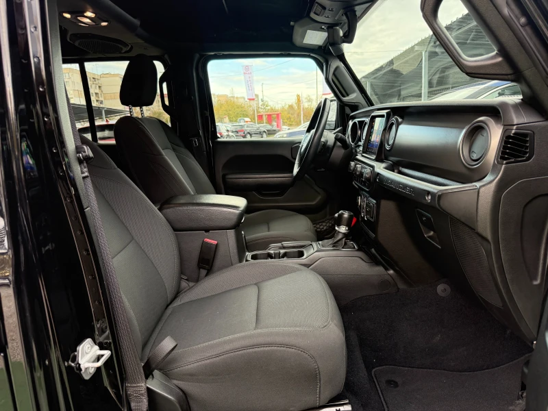 Jeep Wrangler UNLIMITED 3.6, снимка 8 - Автомобили и джипове - 52310747