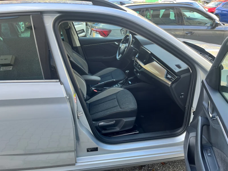 Skoda Kamiq 1.0 TSI, снимка 8 - Автомобили и джипове - 52330595
