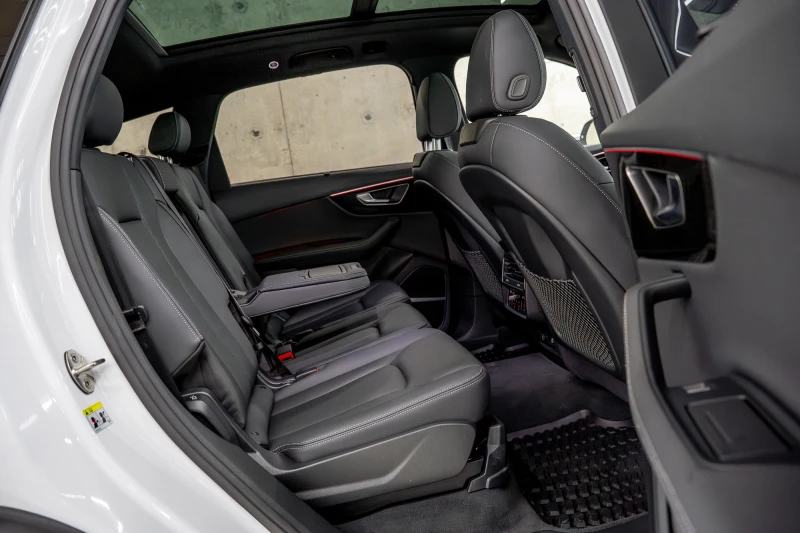 Audi Q7 S LINE НОВ , снимка 12 - Автомобили и джипове - 52639600