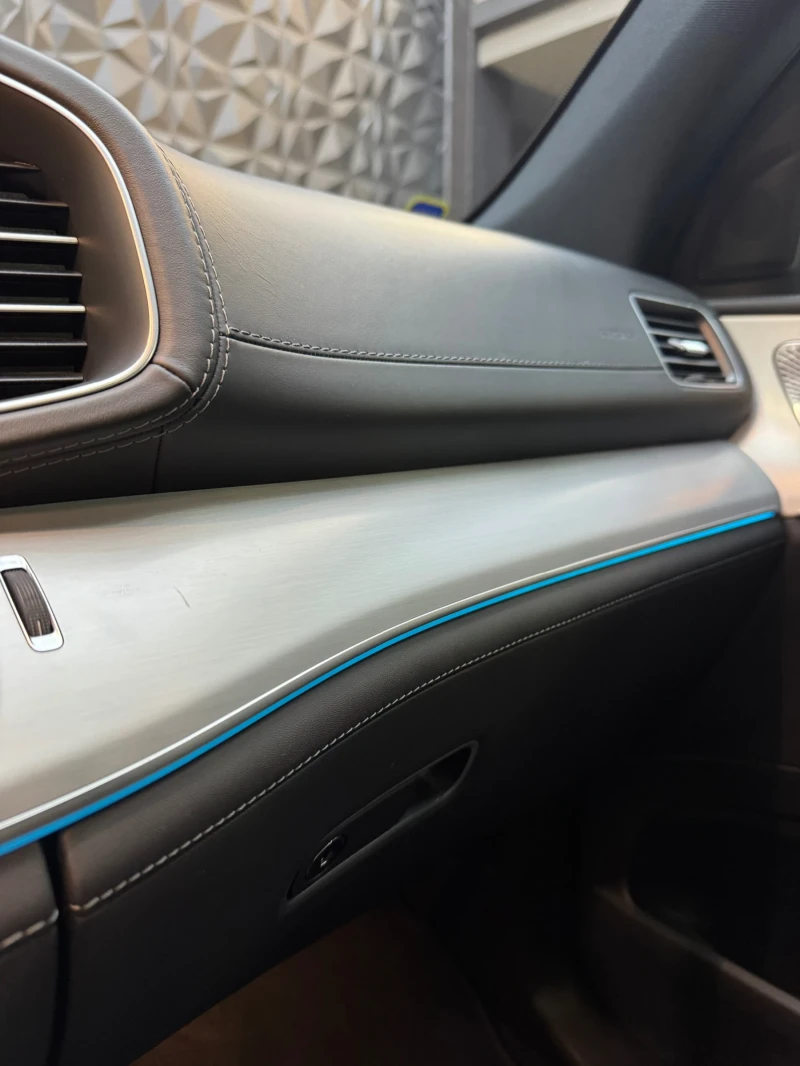 Mercedes-Benz GLE 63 S AMG 4 MATIC * FULL Екстри * BURMESTER * Панорама * , снимка 13 - Автомобили и джипове - 52939240