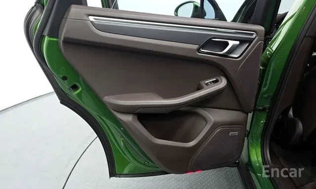 Porsche Macan 2.0* 360* Обдух* Кожа, снимка 14 - Автомобили и джипове - 56684437