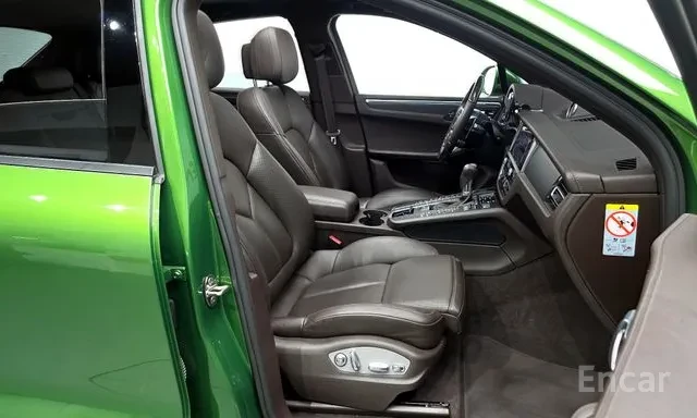 Porsche Macan 2.0* 360* Обдух* Кожа, снимка 16 - Автомобили и джипове - 56684437