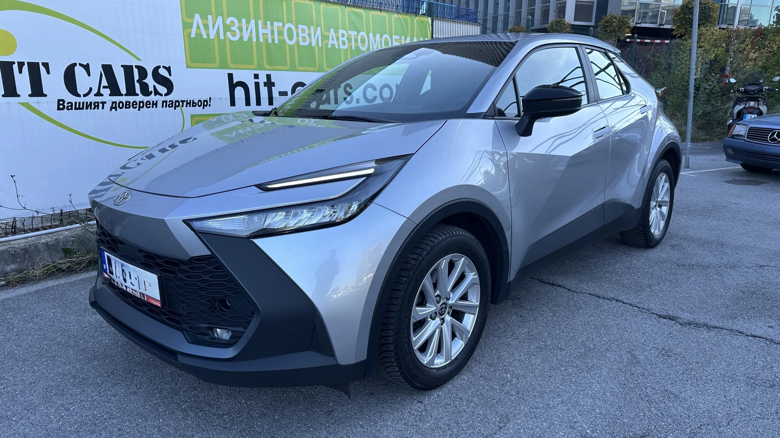 Toyota C-HR 1.8 Hybrid Гаранция, снимка 1