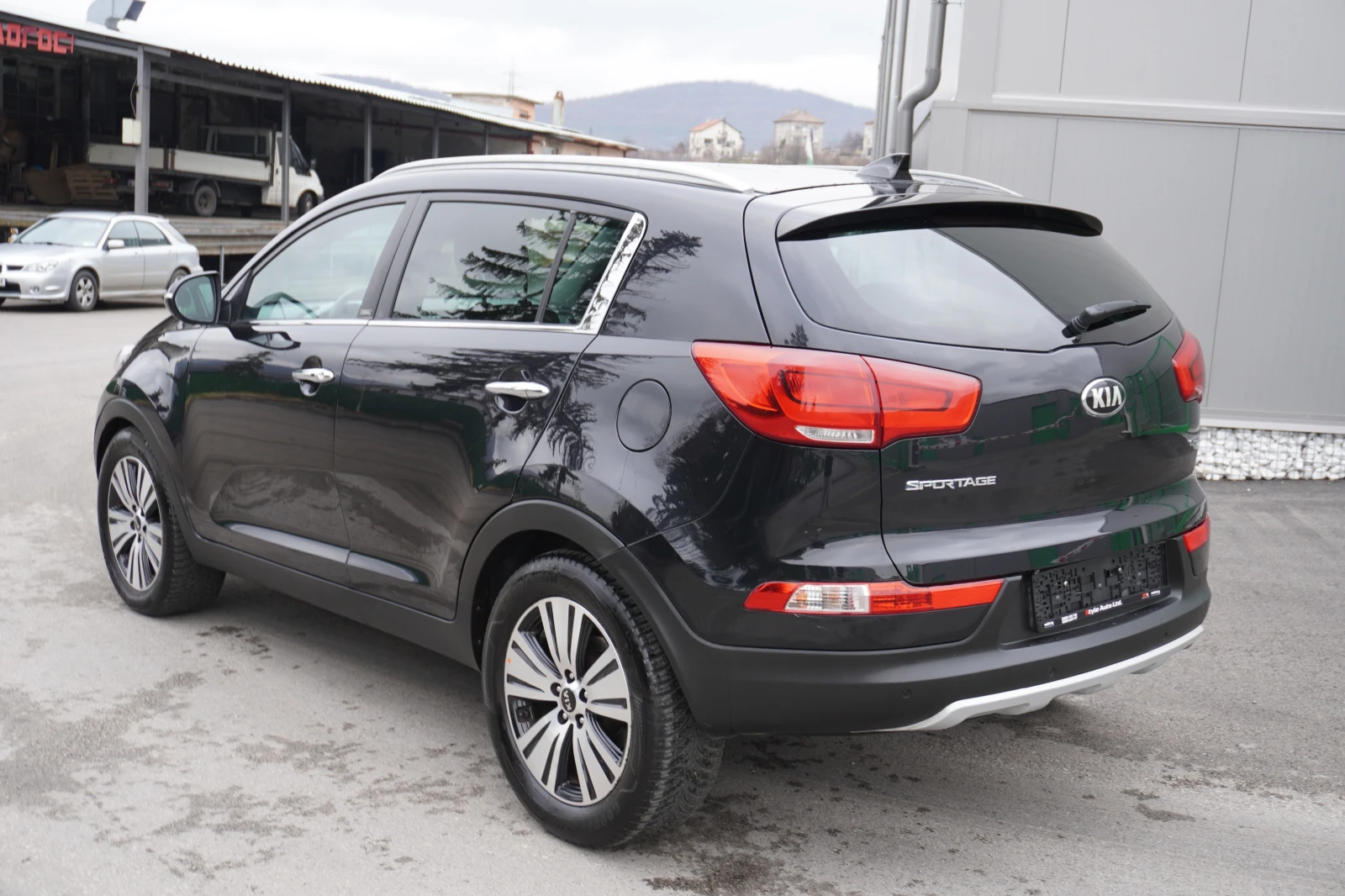 Kia Sportage 2.0CRDI 4WD, REBEL, KEYLESS/CAMERA, LED! - изображение 3