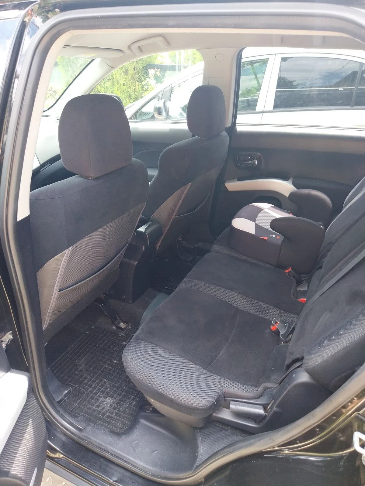 Mitsubishi Outlander 2.4i - изображение 9