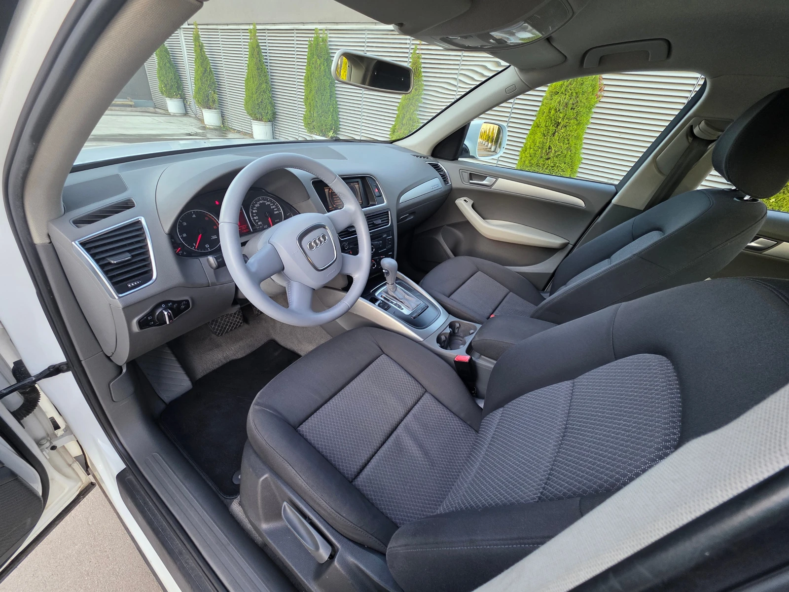 Audi Q5 2.0 TDI-Quattro--170 hp - изображение 9