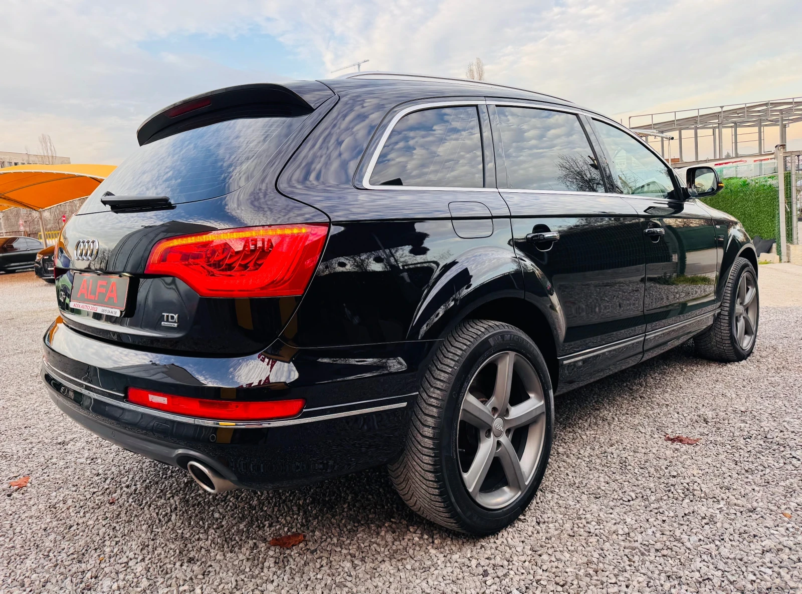 Audi Q7 4.2bi-TURBO/8g/TV+ DVD/FULL/НОВА КОЛА/// - изображение 6