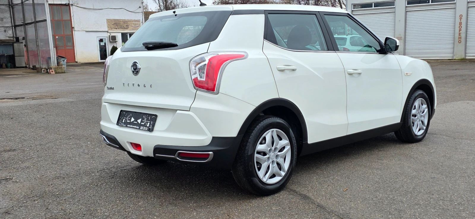 SsangYong Tivoli 1.6 e-XDI 114k.c UNIKAT ITALIA EURO 6C - изображение 4