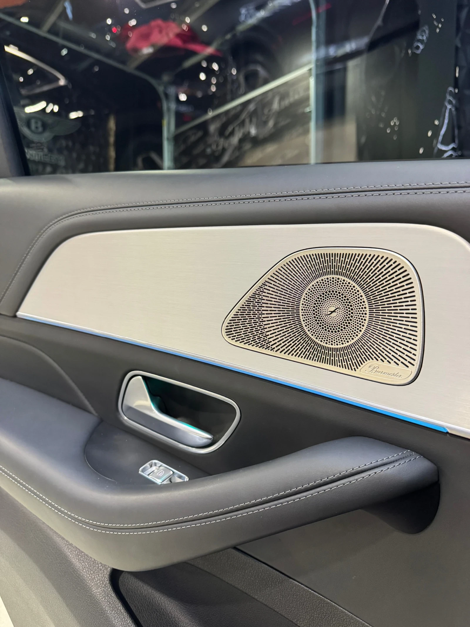 Mercedes-Benz GLE 63 S AMG 4 MATIC * FULL Екстри * BURMESTER * Панорама *  - изображение 7