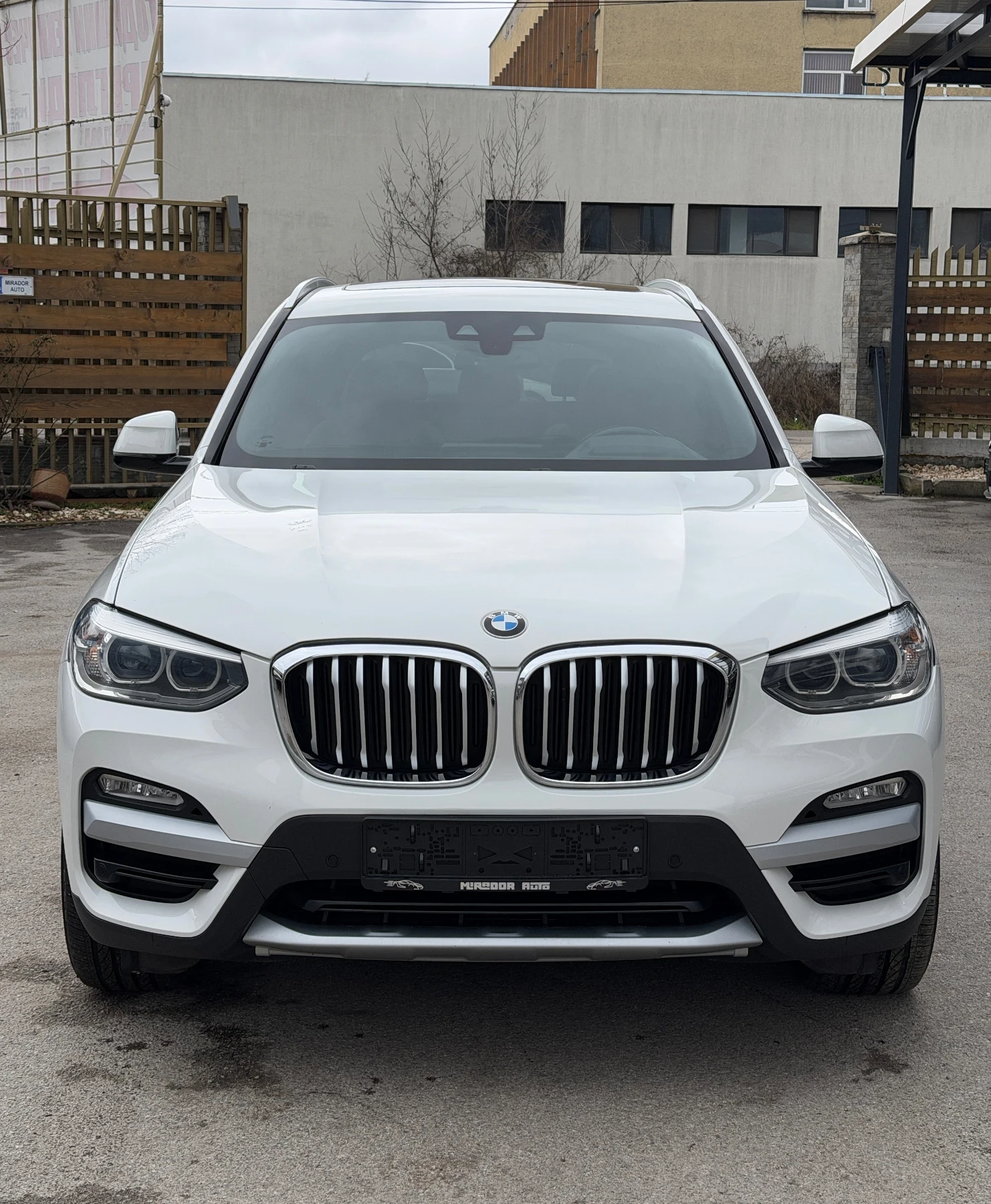 BMW X3 xDrive30i - изображение 2