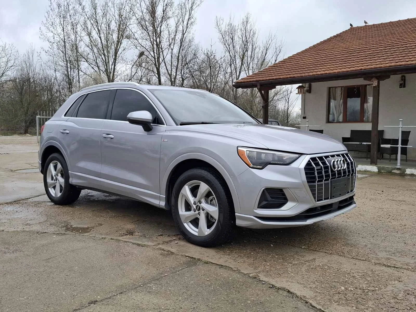 Audi Q3 2.0 TFSI S-line Quattro , снимка 6 - Автомобили и джипове - 54072506