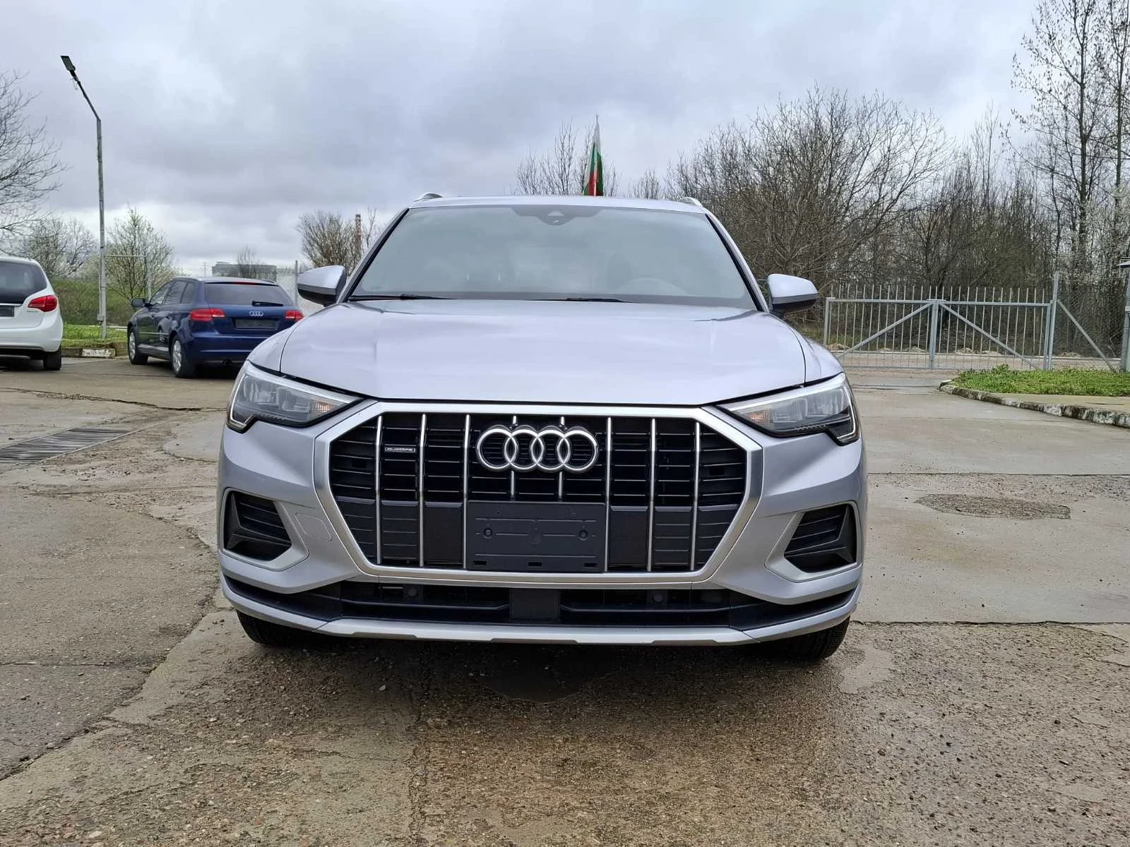 Audi Q3 2.0 TFSI S-line Quattro , снимка 7 - Автомобили и джипове - 54072506