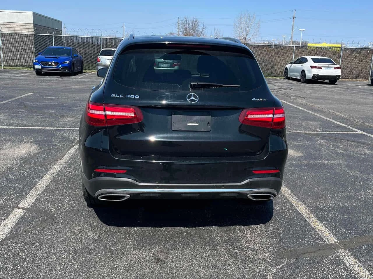 Mercedes-Benz GLC 300 * CARFAX * ЦЕНА ДО БГ, снимка 5 - Автомобили и джипове - 54143021