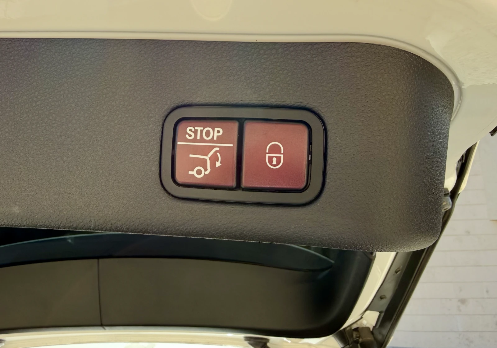 Mercedes-Benz ML 350 4Matic AMG Line/360/Harman Kardon/Distronic/Панора, снимка 14 - Автомобили и джипове - 54508680