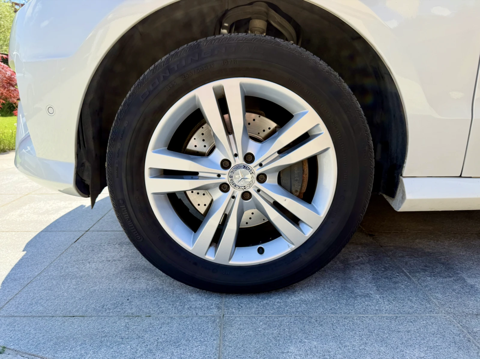 Mercedes-Benz ML 350 4Matic AMG Line/360/Harman Kardon/Distronic/Панора, снимка 17 - Автомобили и джипове - 54508680