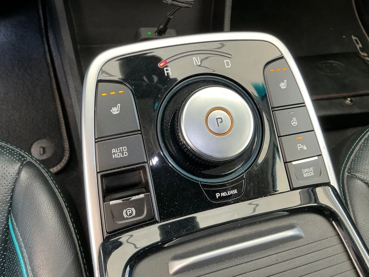 Kia Niro Очакван внос до 31.05.2026-64kWh, снимка 9 - Автомобили и джипове - 54554919