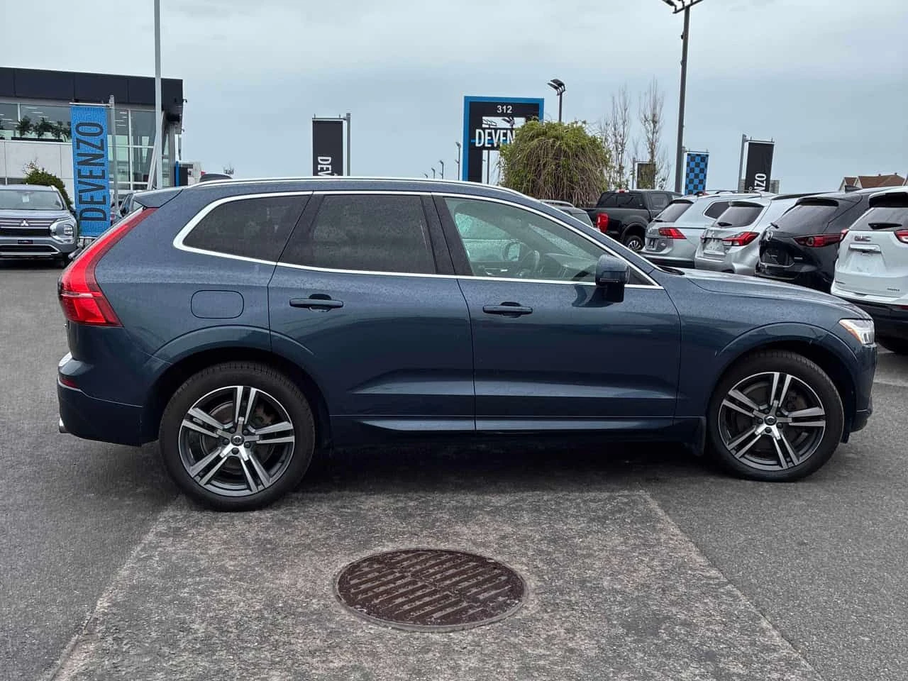 Volvo XC60 Momentum  CARFAX, снимка 2 - Автомобили и джипове - 54726053