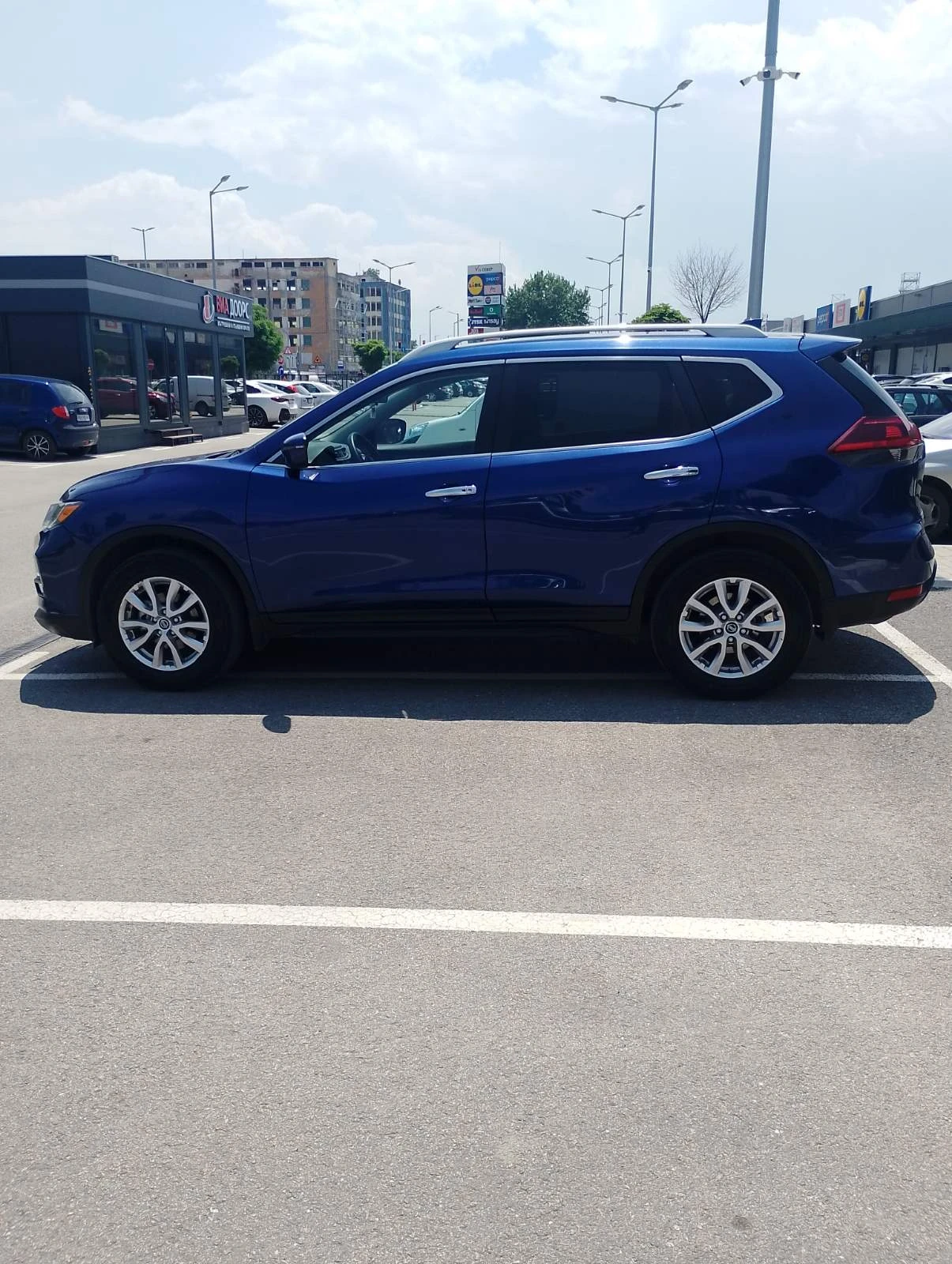 Nissan Rogue Газ/Бензин, 2.5 AWD, снимка 9 - Автомобили и джипове - 54946490