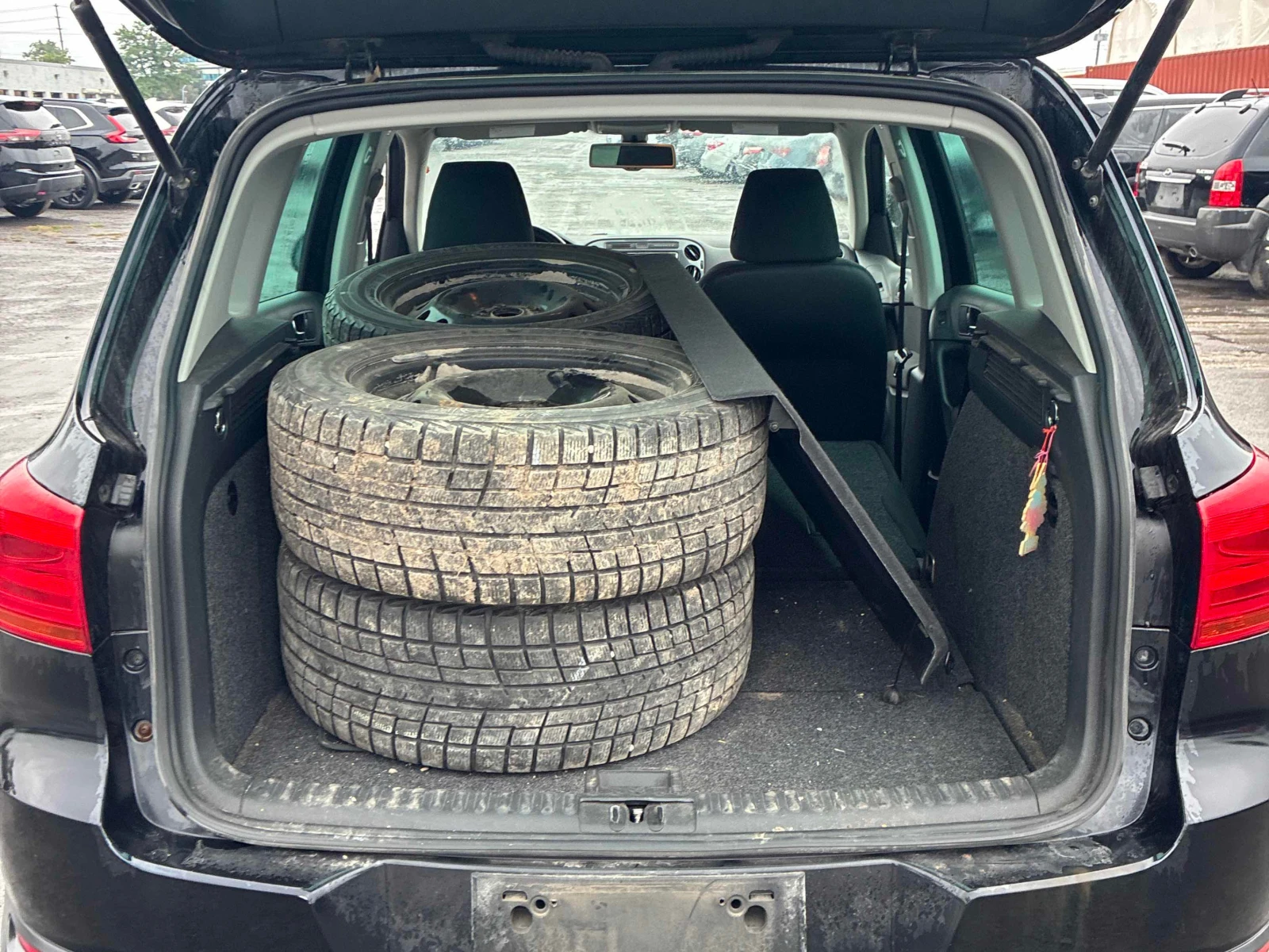 VW Tiguan * 4MOTION 4dr Auto* АВТОКРЕДИТ* , снимка 16 - Автомобили и джипове - 56040775