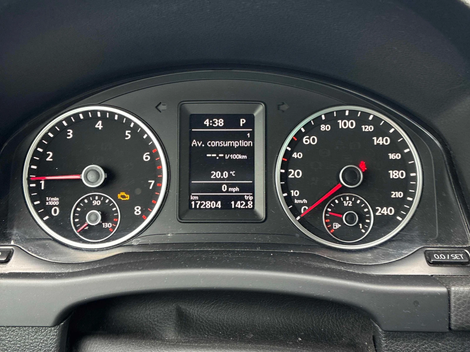 VW Tiguan * 4MOTION 4dr Auto* АВТОКРЕДИТ* , снимка 8 - Автомобили и джипове - 56040775