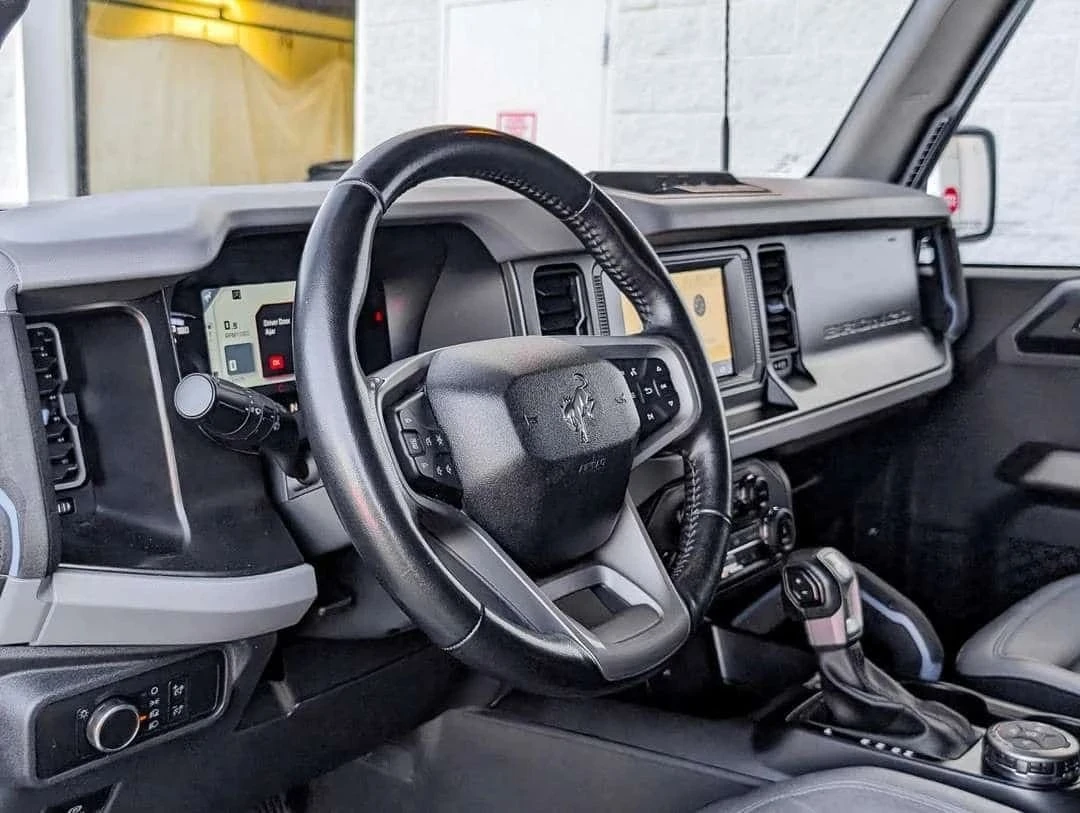 Ford Bronco, снимка 13 - Автомобили и джипове - 56734227