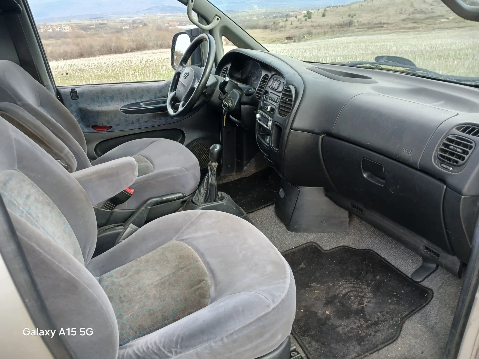 Hyundai Starex 2.4 бензин 4х4 - изображение 8