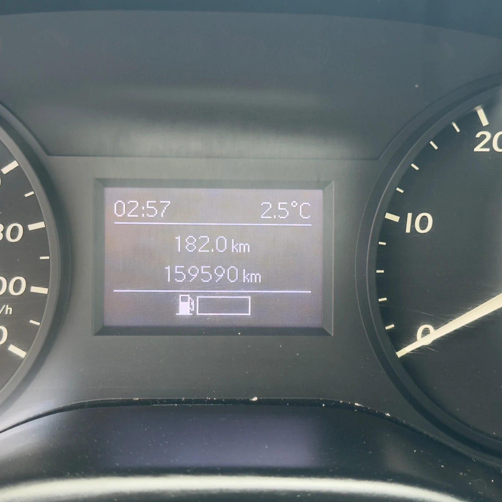 Mercedes-Benz Vito  - изображение 9