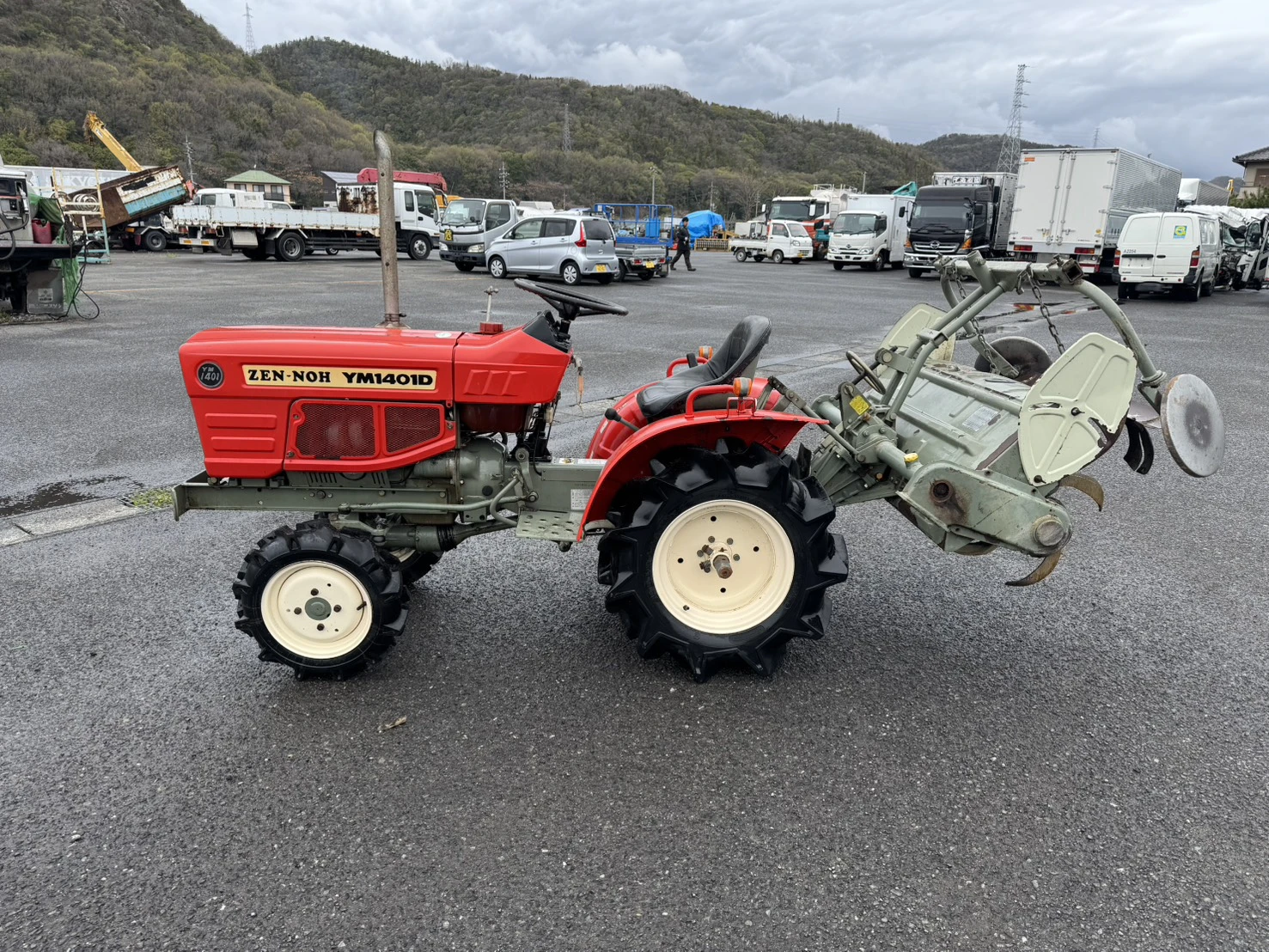 Трактор Yanmar YM1401D, снимка 2 - Селскостопанска техника - 56070702