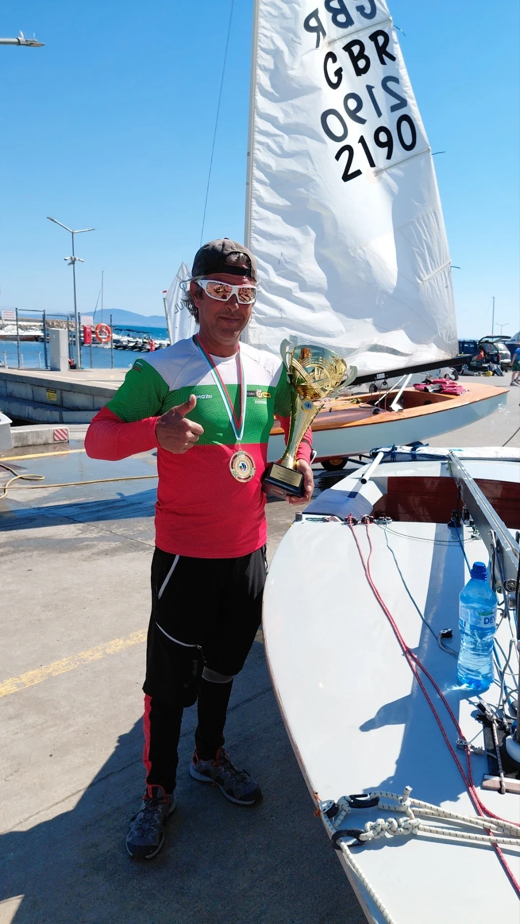 Ветроходна лодка Beneteau Jolle Henriksen, снимка 2 - Воден транспорт - 55183083