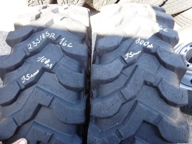 Гуми Всесезонни 235/85R16, снимка 2 - Гуми и джанти - 15017868