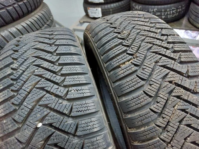 Гуми Зимни 185/55R15, снимка 2 - Гуми и джанти - 35994337