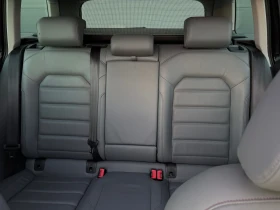 VW Golf 2.0 TDI Highline, Кожа, Keyless, Панорама, LED, снимка 15