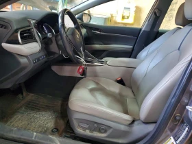 Toyota Camry 2.5l Xle, снимка 7
