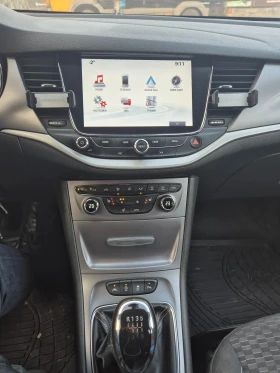 Opel Astra Sports Tourer, снимка 9