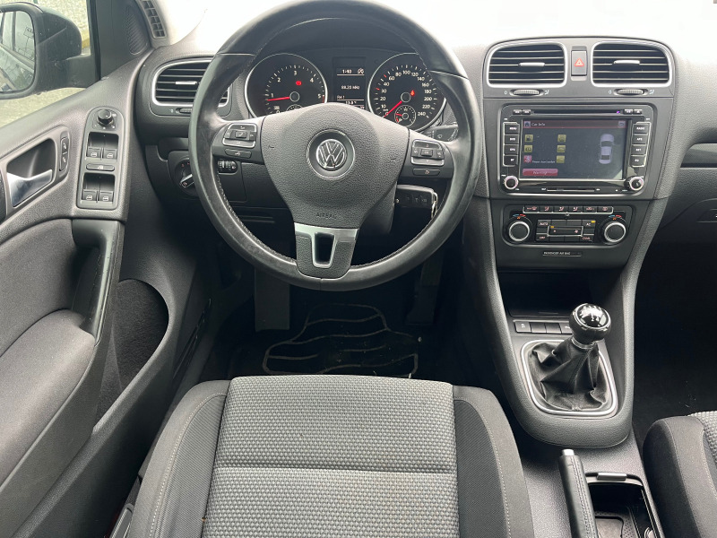 VW Golf 1.6 TDI EURO 5, снимка 13 - Автомобили и джипове - 46356230