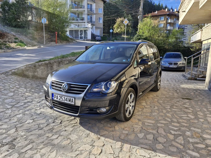 VW Touran CROSS 1.9 TDI , снимка 3 - Автомобили и джипове - 47072266