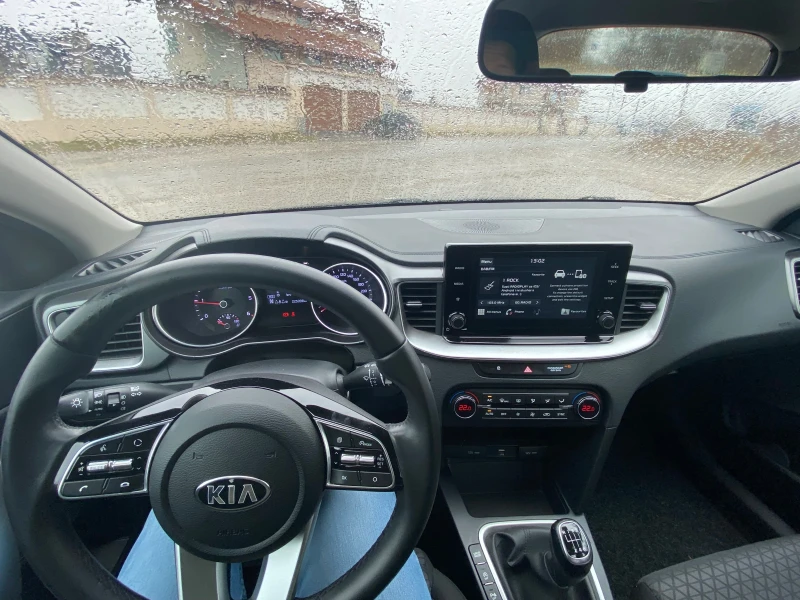 Kia Ceed Mild hybrid, снимка 8 - Автомобили и джипове - 47644646