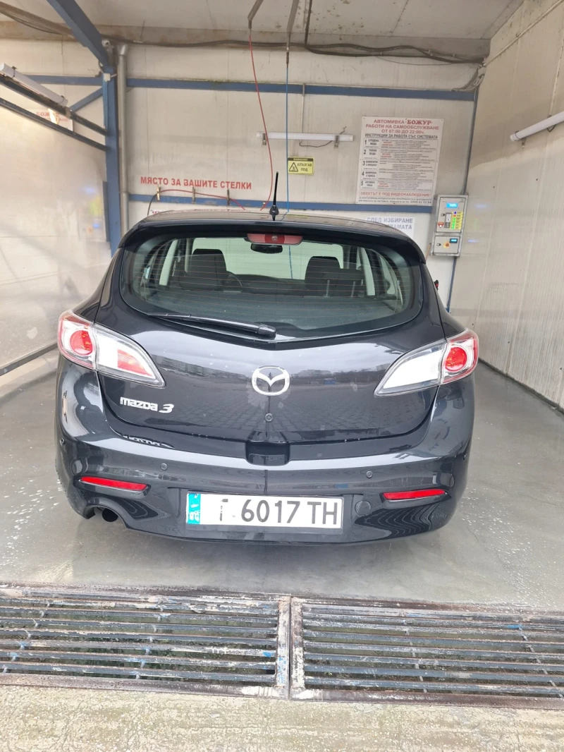 Mazda 3, снимка 2 - Автомобили и джипове - 48950225