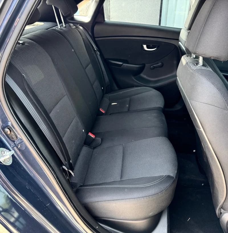 Hyundai I30, снимка 11 - Автомобили и джипове - 51189353