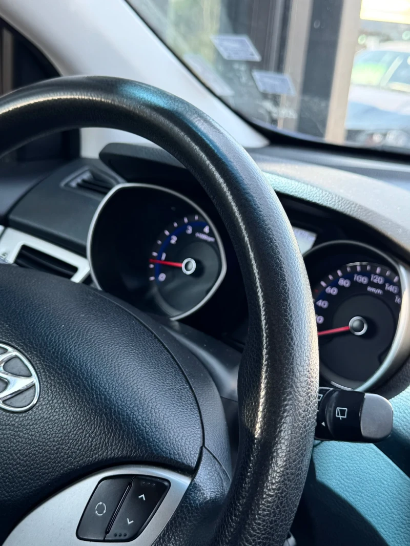 Hyundai I30, снимка 13 - Автомобили и джипове - 51189353