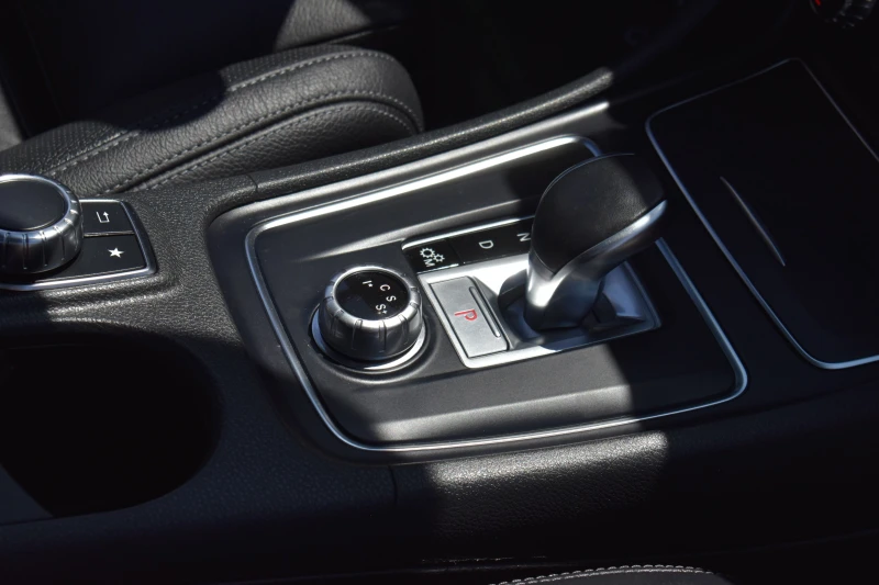 Mercedes-Benz A45 AMG 4x4* AUTOMAT* , снимка 12 - Автомобили и джипове - 50784498