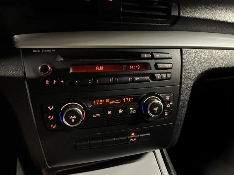 BMW 120, снимка 14 - Автомобили и джипове - 52633712