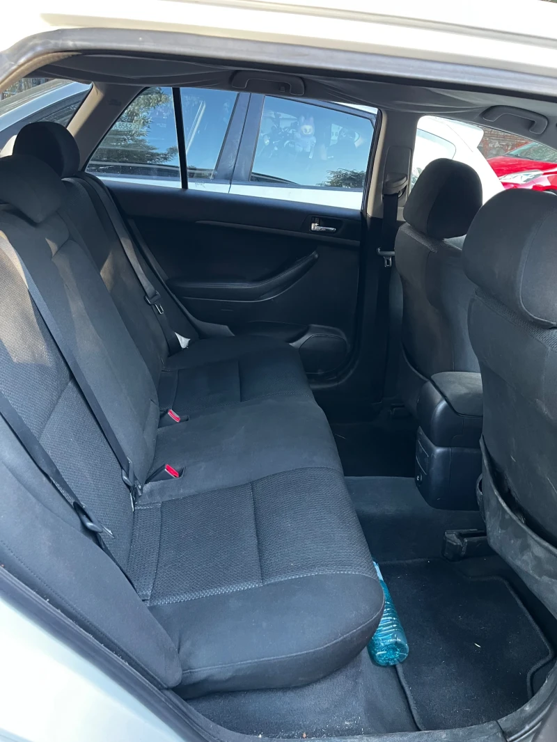 Toyota Avensis, снимка 6 - Автомобили и джипове - 52500176