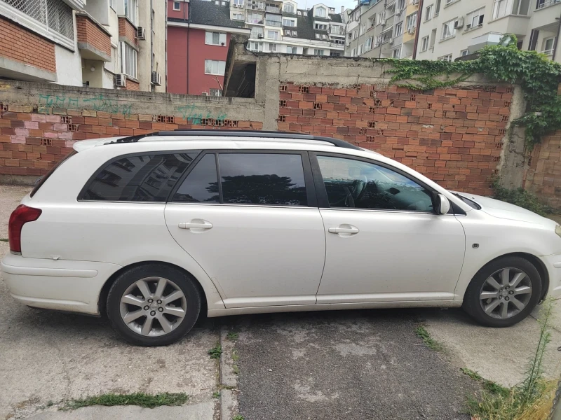 Toyota Avensis, снимка 9 - Автомобили и джипове - 52500176