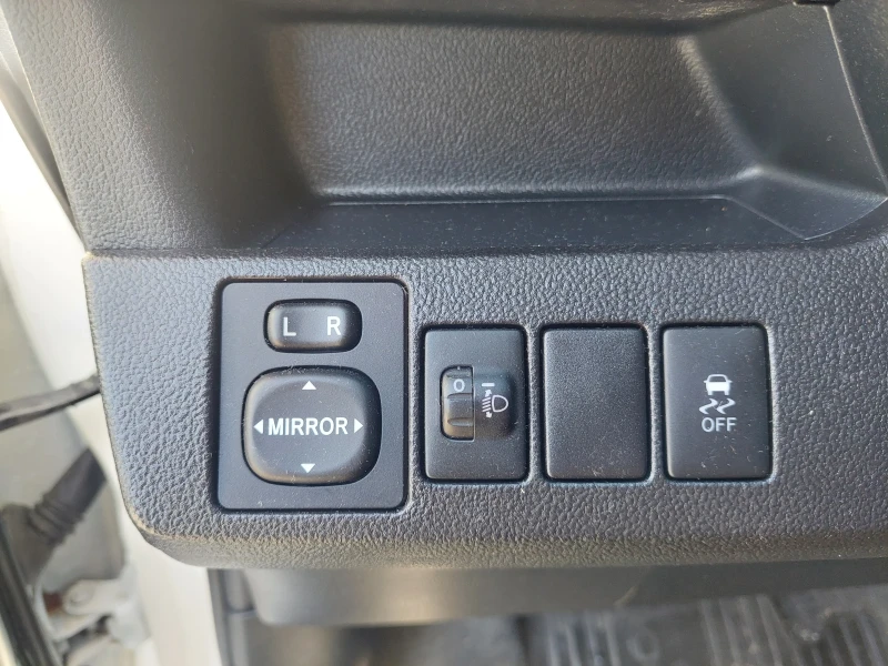 Toyota Verso S, снимка 7 - Автомобили и джипове - 51970850