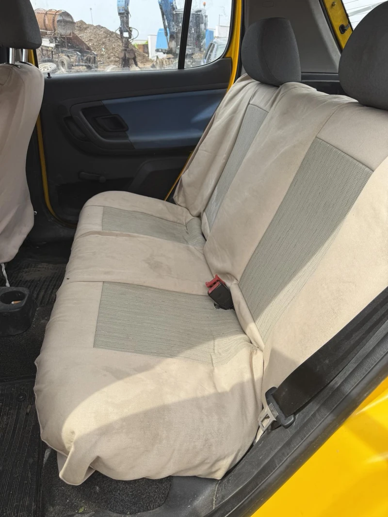 Skoda Fabia, снимка 8 - Автомобили и джипове - 51996936