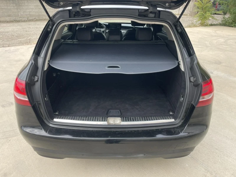 Mercedes-Benz C 220, снимка 5 - Автомобили и джипове - 52091370