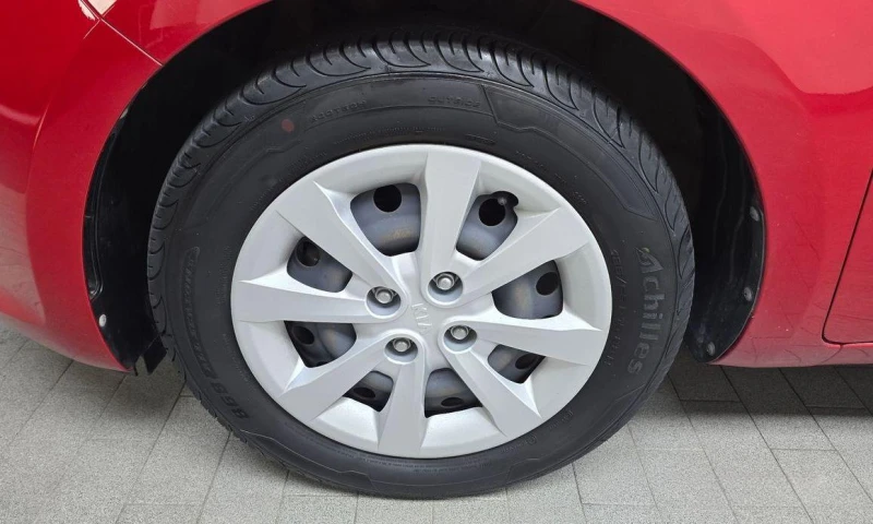 Kia Pride 4DR 1.4 MPI Trendy * НАЙ-ДОБРА ЦЕНА В БЪЛГАРИЯ* , снимка 3 - Автомобили и джипове - 52111161