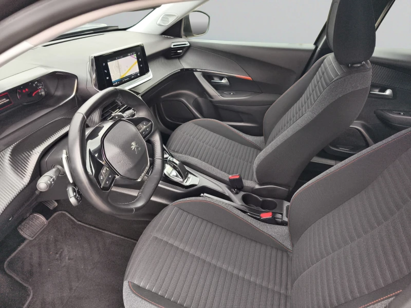 Peugeot 2008 1.2 PureTech 130 EAT8 EURO6/2011R13, снимка 10 - Автомобили и джипове - 52153444